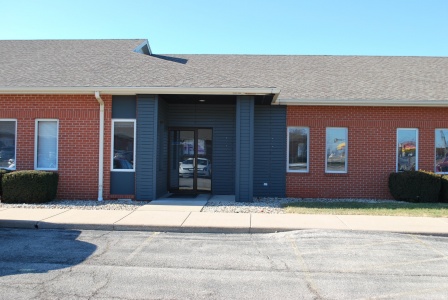 2103 Eastland Drive, Bloomington, Illinois 61704, ,Commercial Lease,For Sale,Eastland,MRD10628602