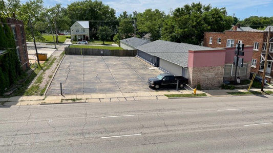 416 Madison Street, Bloomington, Illinois 61701, ,Commercial Sale,For Sale,Madison,MRD11104553